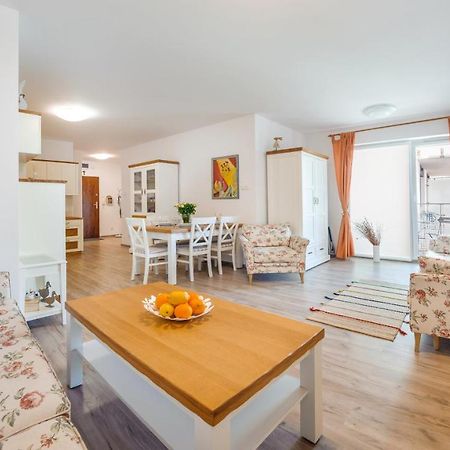 Apartamenty Sun & Snow Solna 11 كولوبرزيغ المظهر الخارجي الصورة